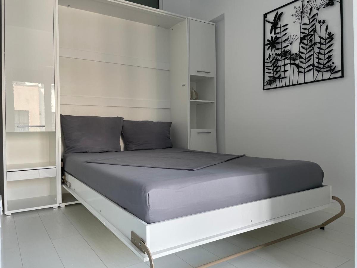 Luxury Westpark 2-Room Apartment Lakeview W5 Bucharest Exterior photo